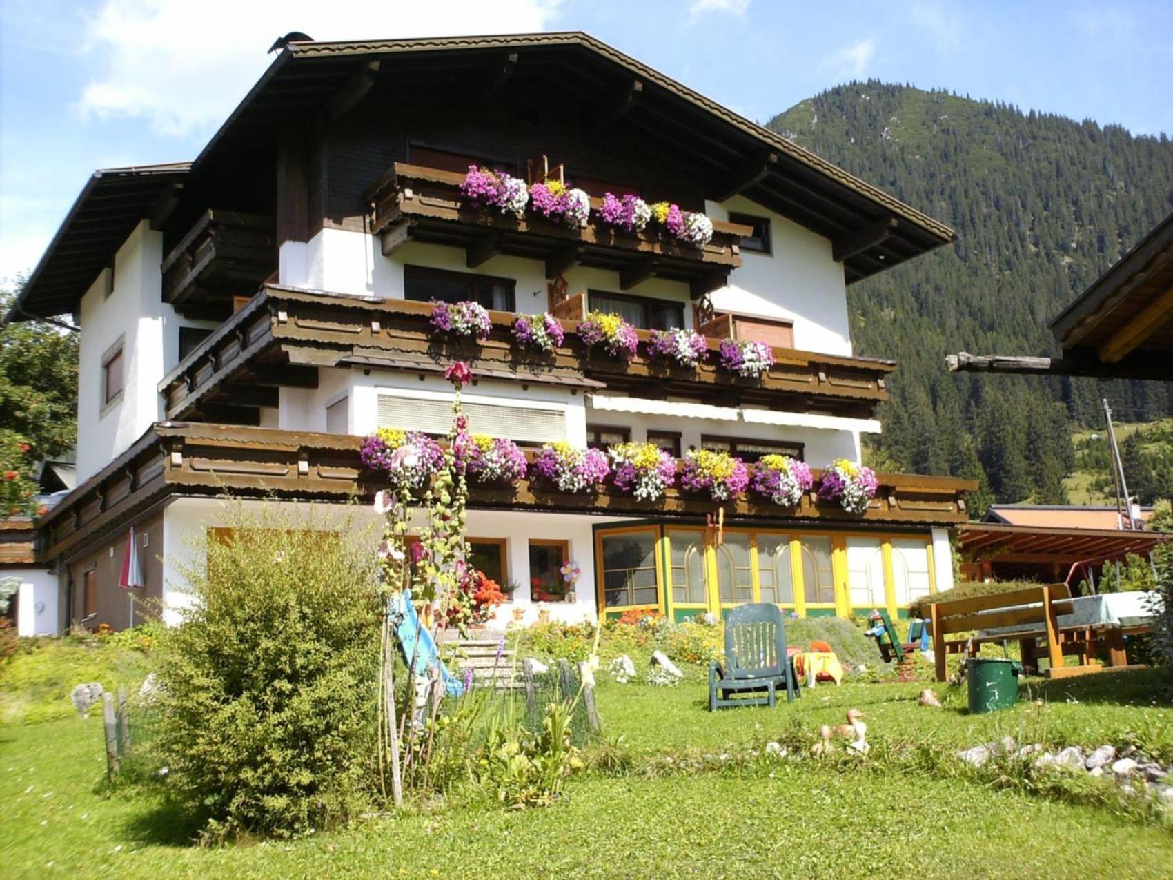 Gasthuis Gaestehaus Bergland Berwang